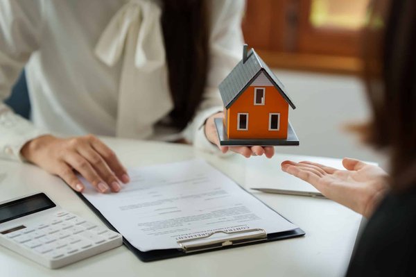 Agence immobilière à lyon : comment elle rédige un contrat de vente ?